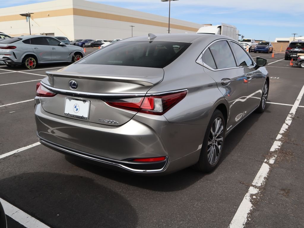 2019 Lexus ES Hybrid 300h 3