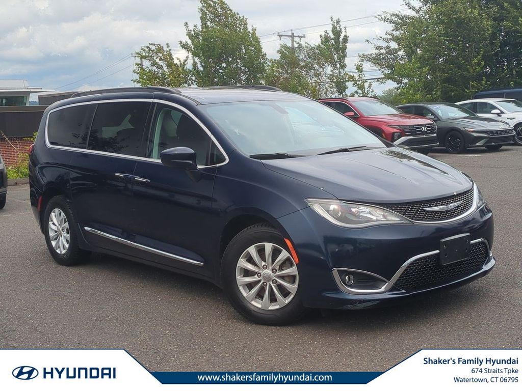 Jazz Blue Pearlcoat 2017 Chrysler Pacifica Minivan Front-Wheel Drive 9-Speed Automatic