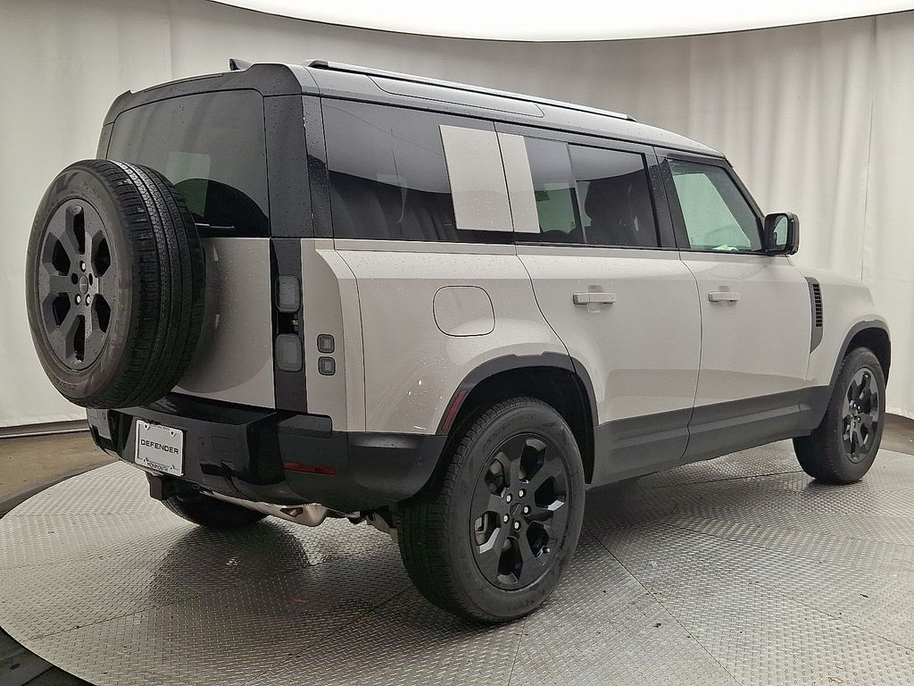 Thumbnail: 2026 Land Rover Defender - 3