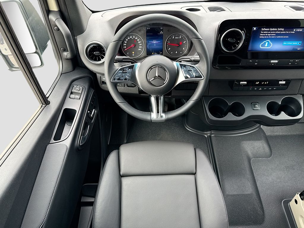 Thumbnail: 2026 Mercedes-Benz Sprinter - 10