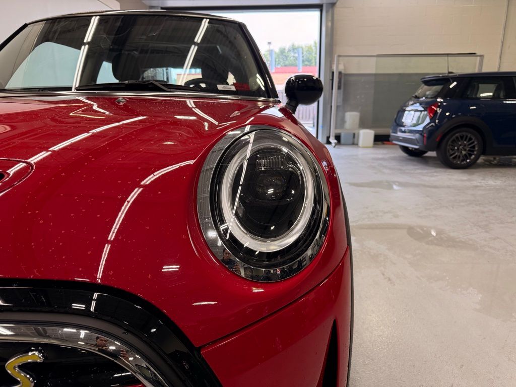 Thumbnail: 2023 MINI Cooper - 9