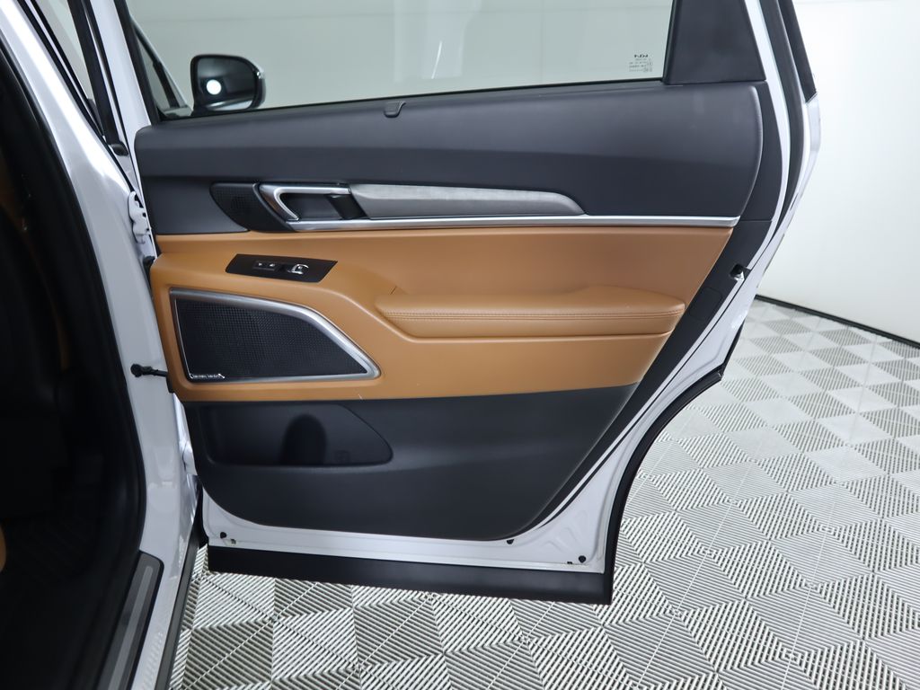 Thumbnail: 2023 Kia Telluride - 29