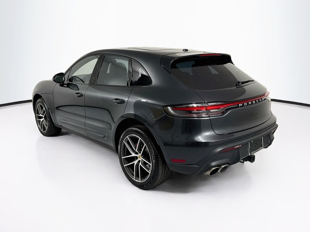Thumbnail: 2023 Porsche Macan - 7