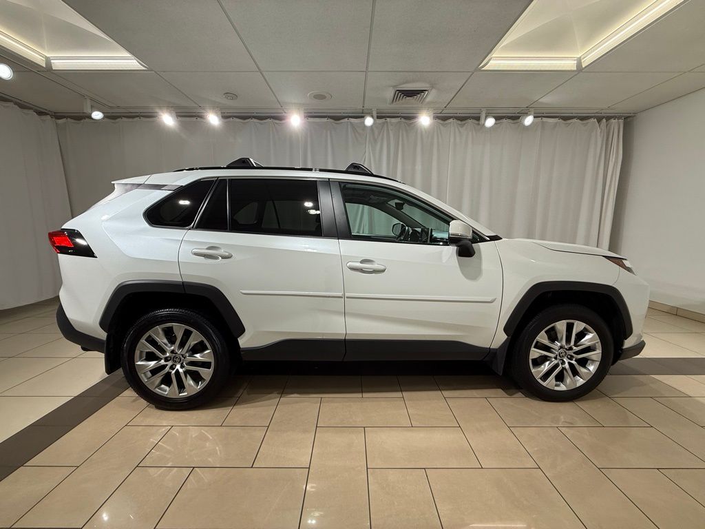 Thumbnail: 2025 Toyota RAV4 - 6