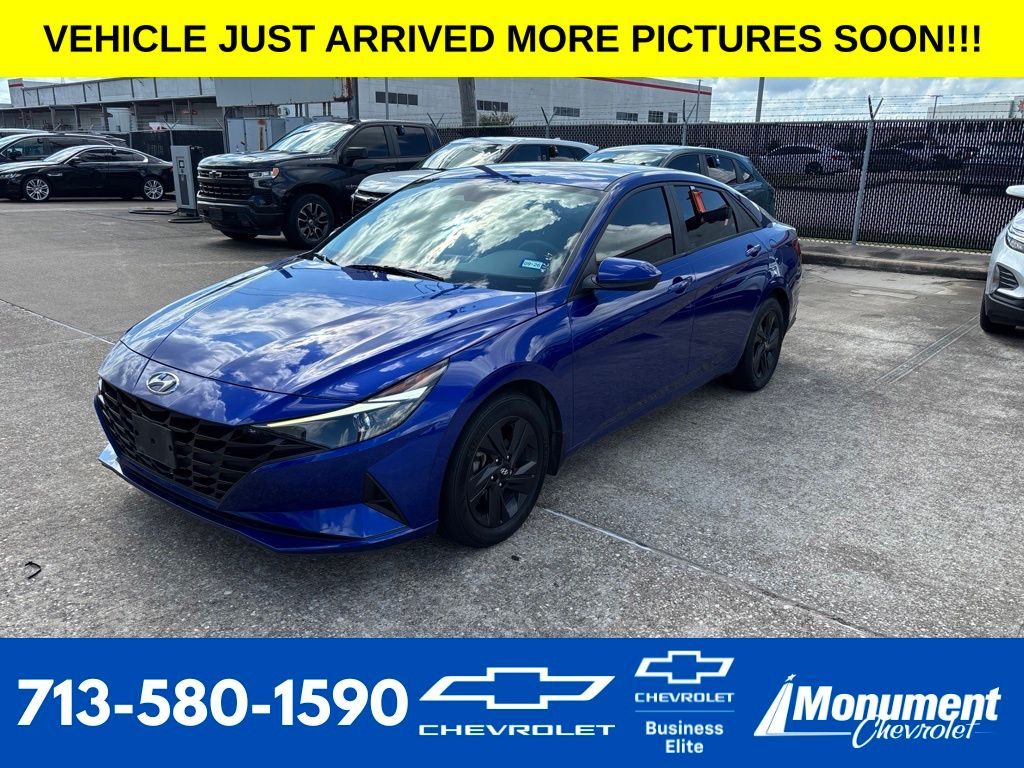 2023 Hyundai Elantra SEL Blue at DeMontrond Auto Country