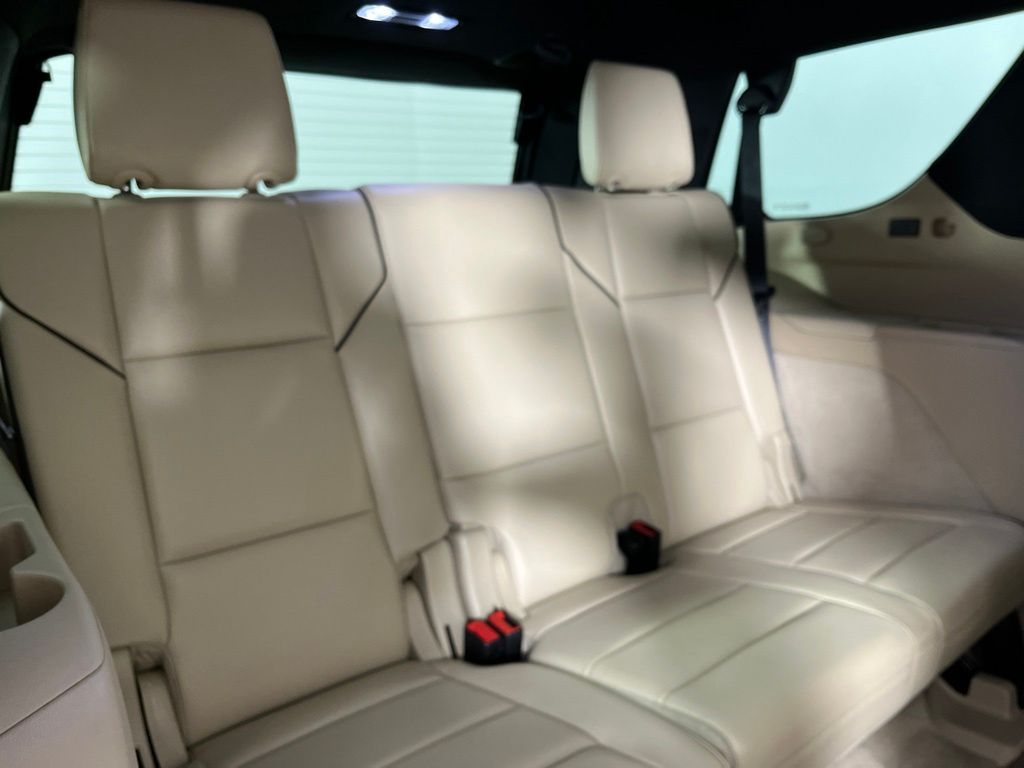 Thumbnail: 2022 Cadillac Escalade - 8