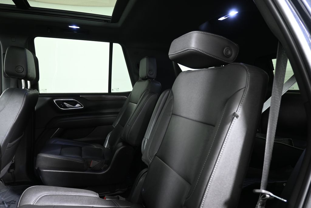 Thumbnail: 2022 Chevrolet Tahoe - 4