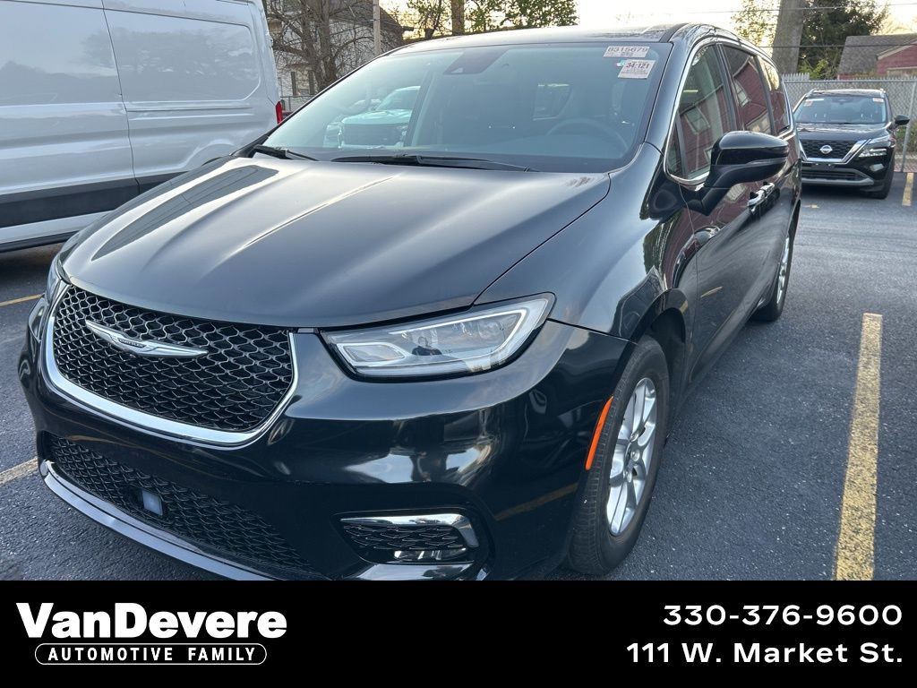 2023 Chrysler Pacifica Touring L FWD