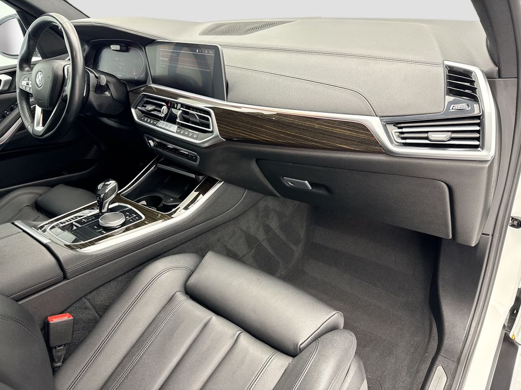 Thumbnail: 2020 BMW X5 - 16