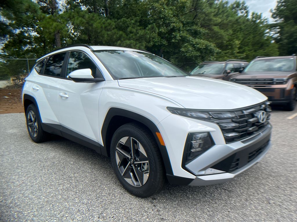 2025 Hyundai Tucson SEL photo 3
