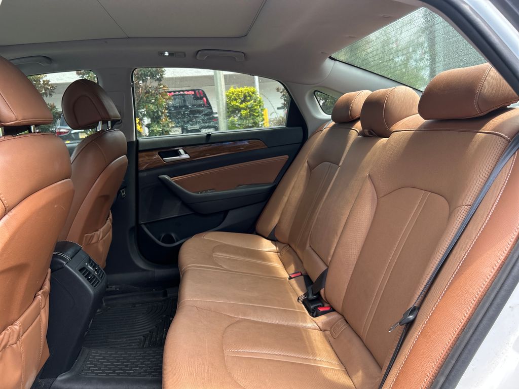 Used 2015 White Hyundai Limited image 10