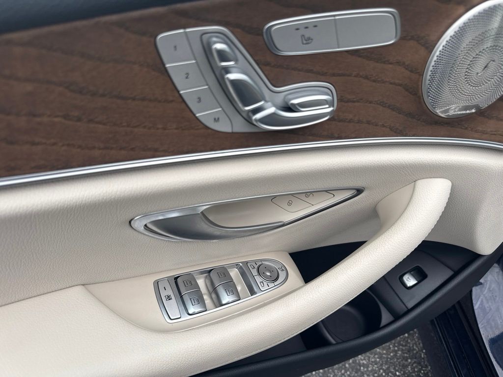 Thumbnail: 2023 Mercedes-Benz E-Class - 15