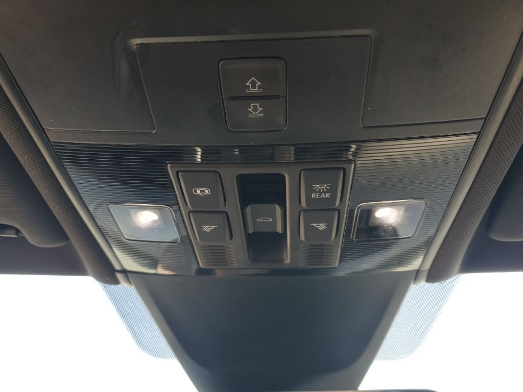 Used Car 2022 Volkswagen Tiguan  2.0t Se R-line Black For Sale Under $25,000 In Austin, Texas