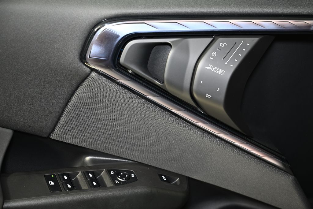 Thumbnail: 2025 BMW X3 - 22