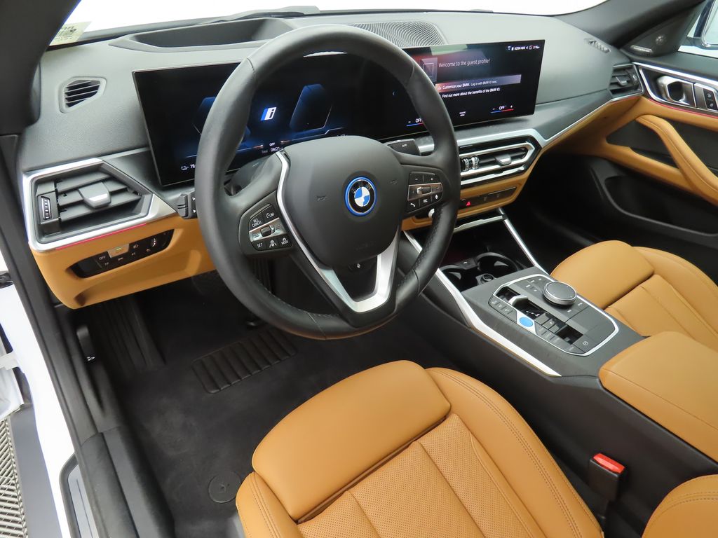 Thumbnail: 2023 BMW i4 - 9