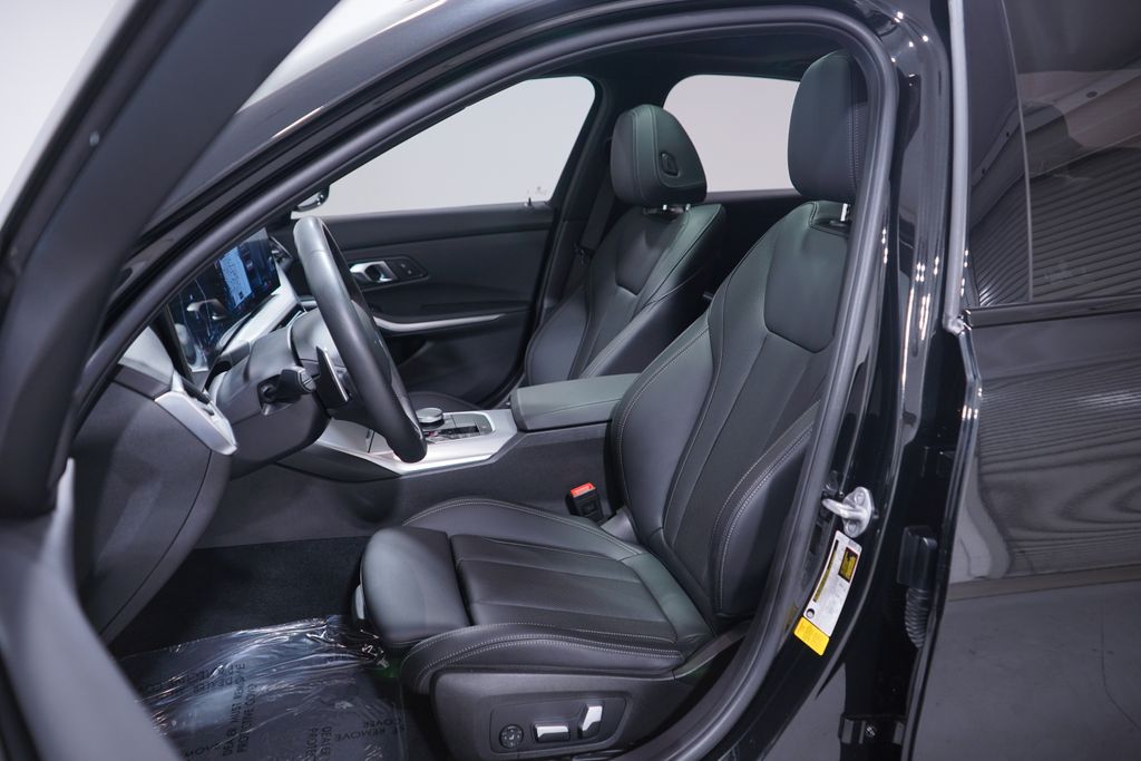 Thumbnail: 2024 BMW 3 Series - 7