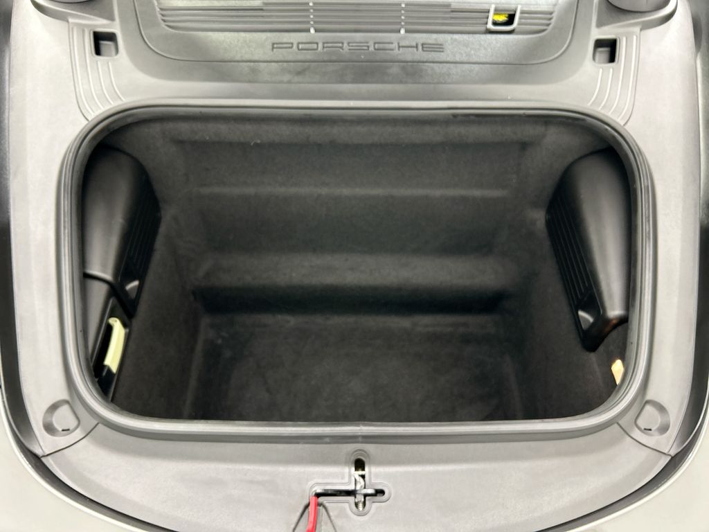 Thumbnail: 2017 Porsche 911 - 27