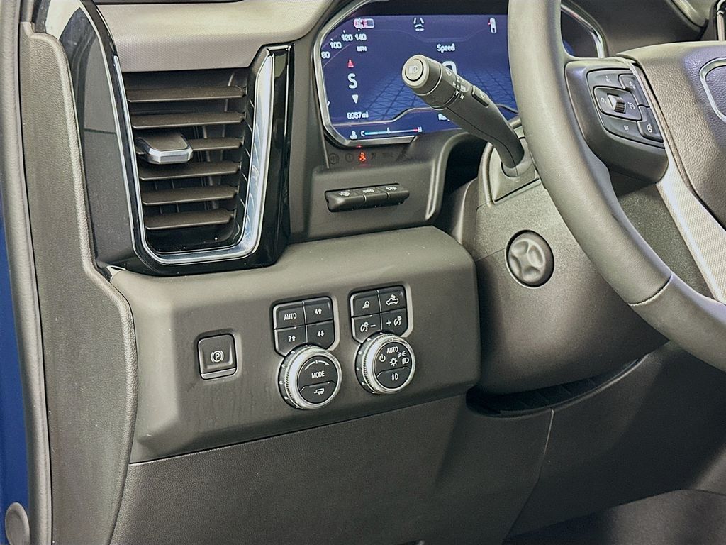 2024 GMC Sierra 1500 Denali 10