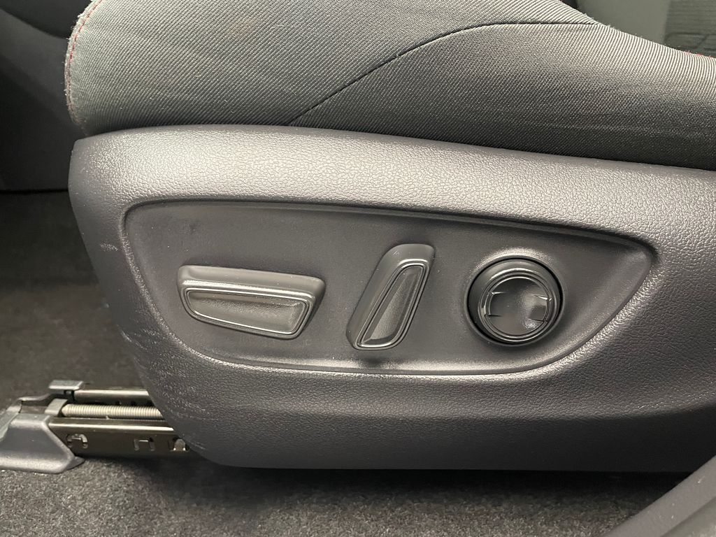 Thumbnail: 2023 Toyota RAV4 - 14