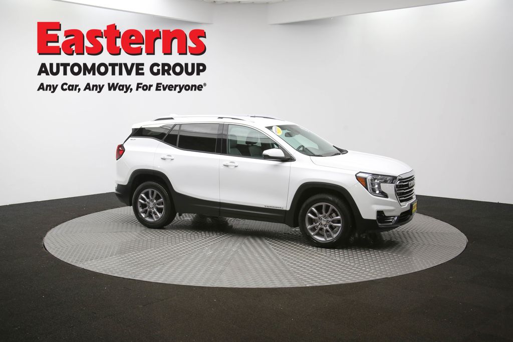 Used 2023 White GMC SLT image 48