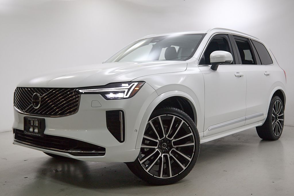 Crystal White Pearl 2026 Volvo XC90 B6 Plus 6-Passenger AWD SUV / Crossover All-Wheel Drive Automatic