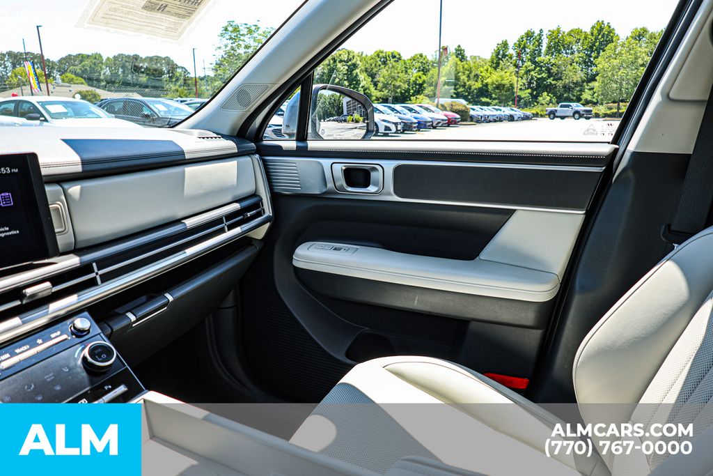 Used 2026 Silver Hyundai SEL image 46