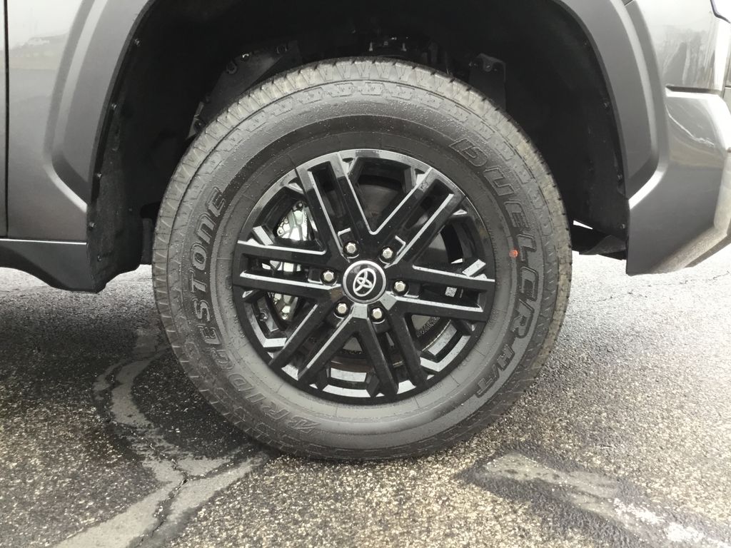 Thumbnail: 2025 Toyota Tundra - 12