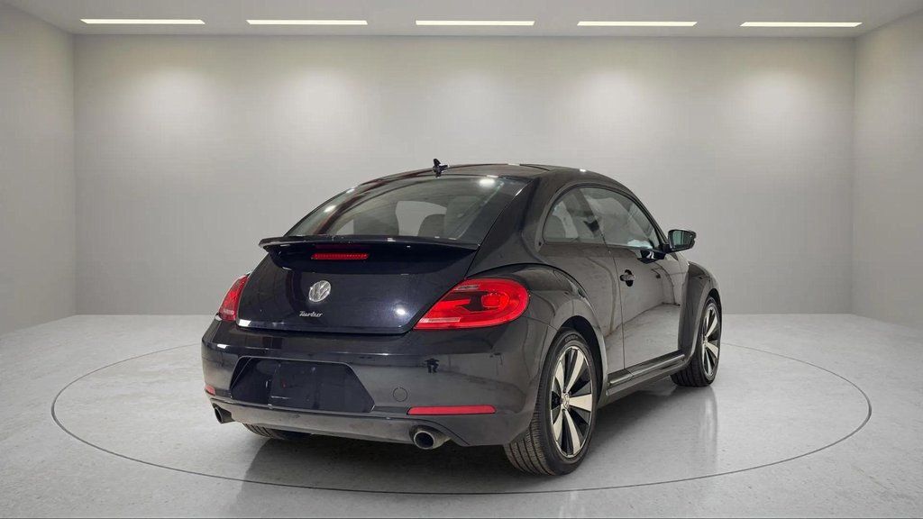 Used 2012 Black Uni Volkswagen 2.0 TSi image 3