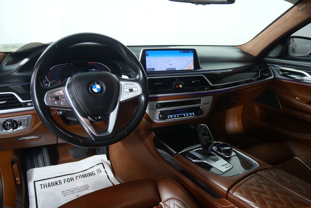 Thumbnail: 2021 BMW 7 Series - 22