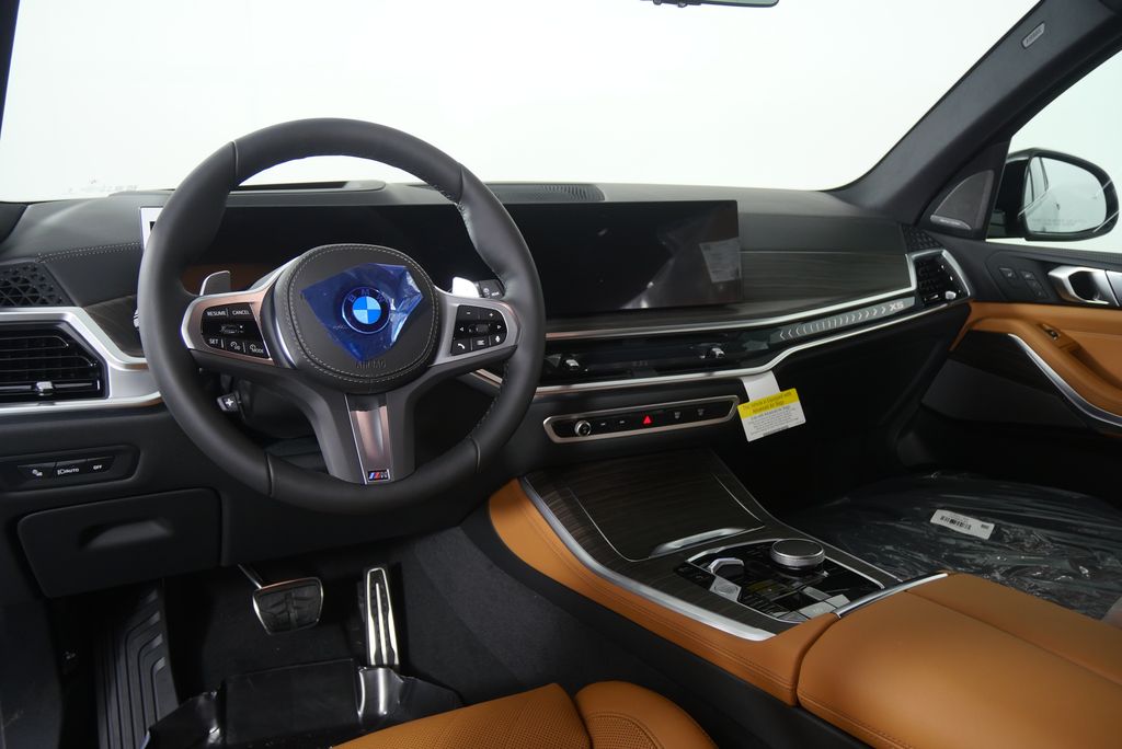 Thumbnail: 2026 BMW X5 - 17