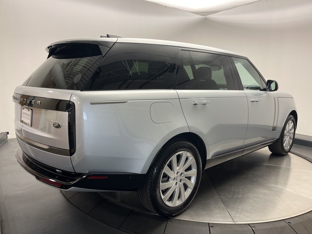 Thumbnail: 2023 Land Rover Range Rover - 5