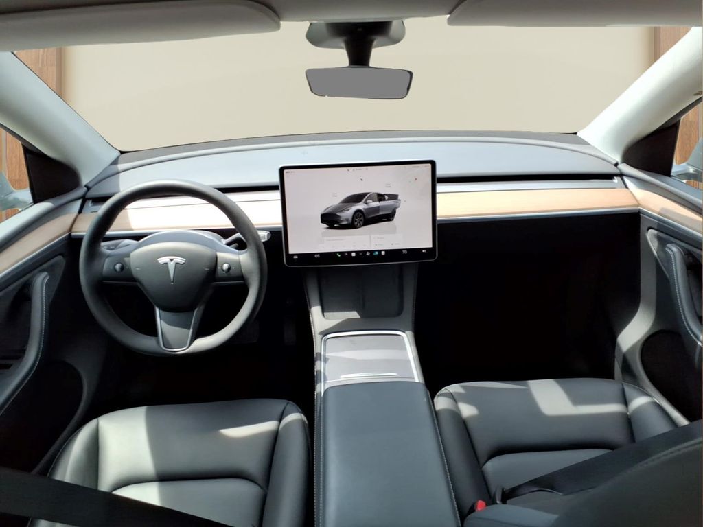 TeslaModel Y24