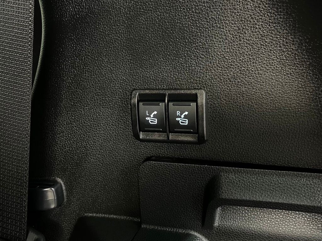 2024 Toyota Sequoia SR5
