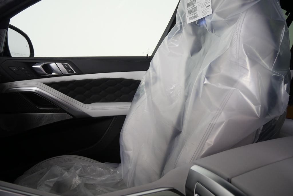 Thumbnail: 2026 BMW X6 - 25