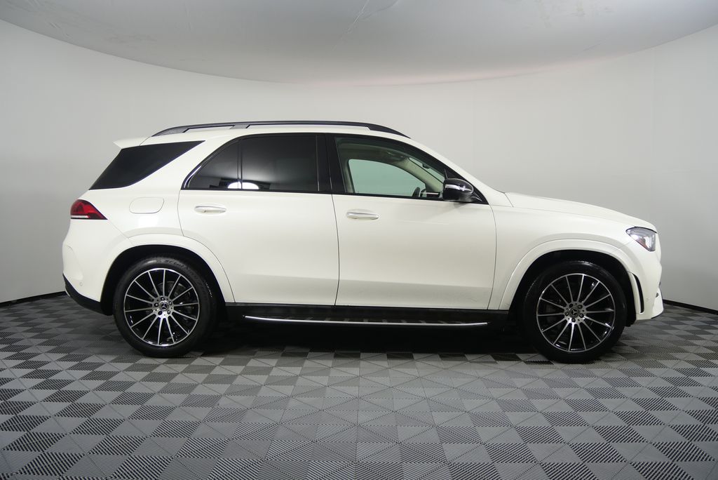 Thumbnail: 2022 Mercedes-Benz GLE - 2