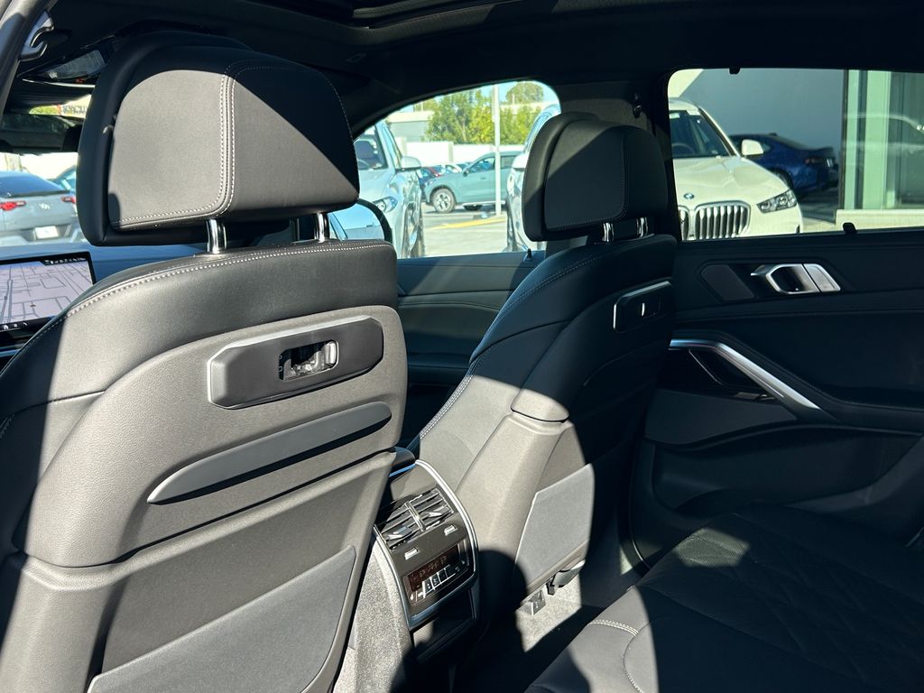 Thumbnail: 2026 BMW X6 - 31