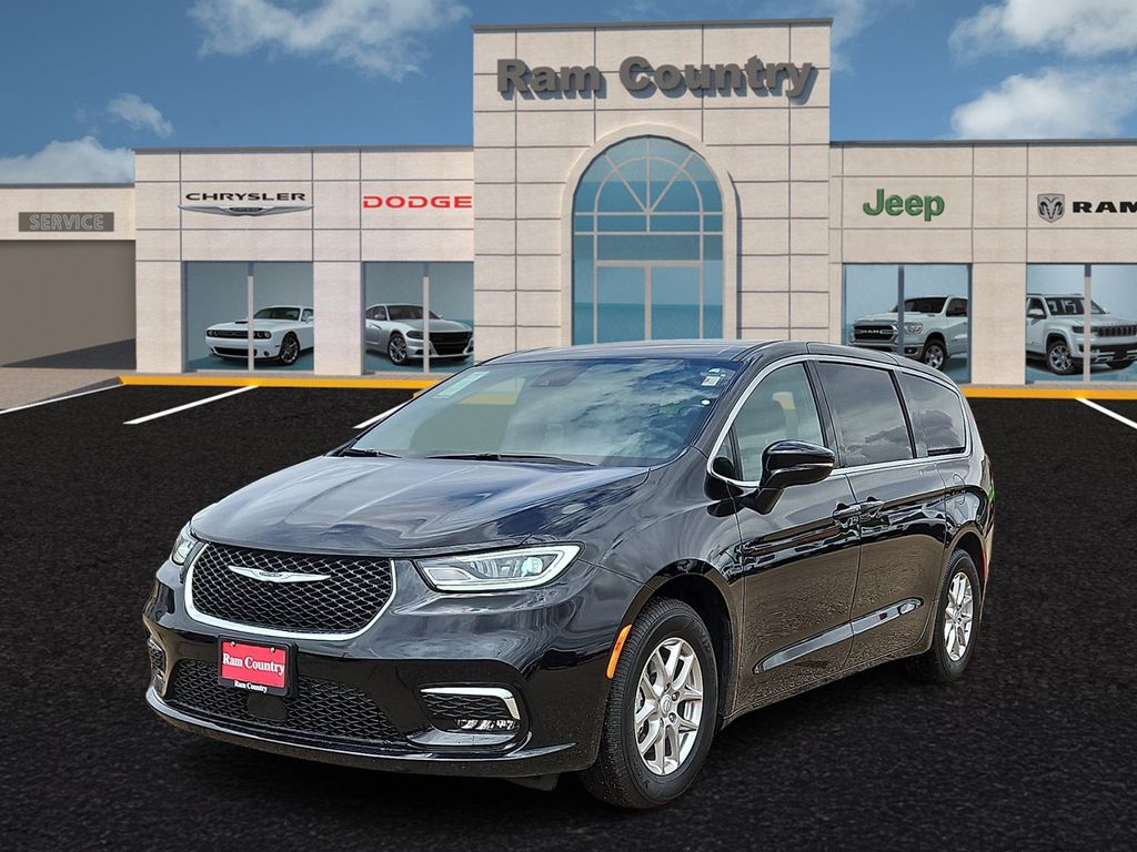 Diamond Black Crystal Pearlcoat 2026 Chrysler Pacifica Select FWD Minivan Front-Wheel Drive 9-Speed Automatic
