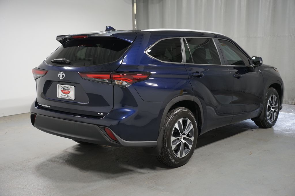 Thumbnail: 2024 Toyota Highlander - 8
