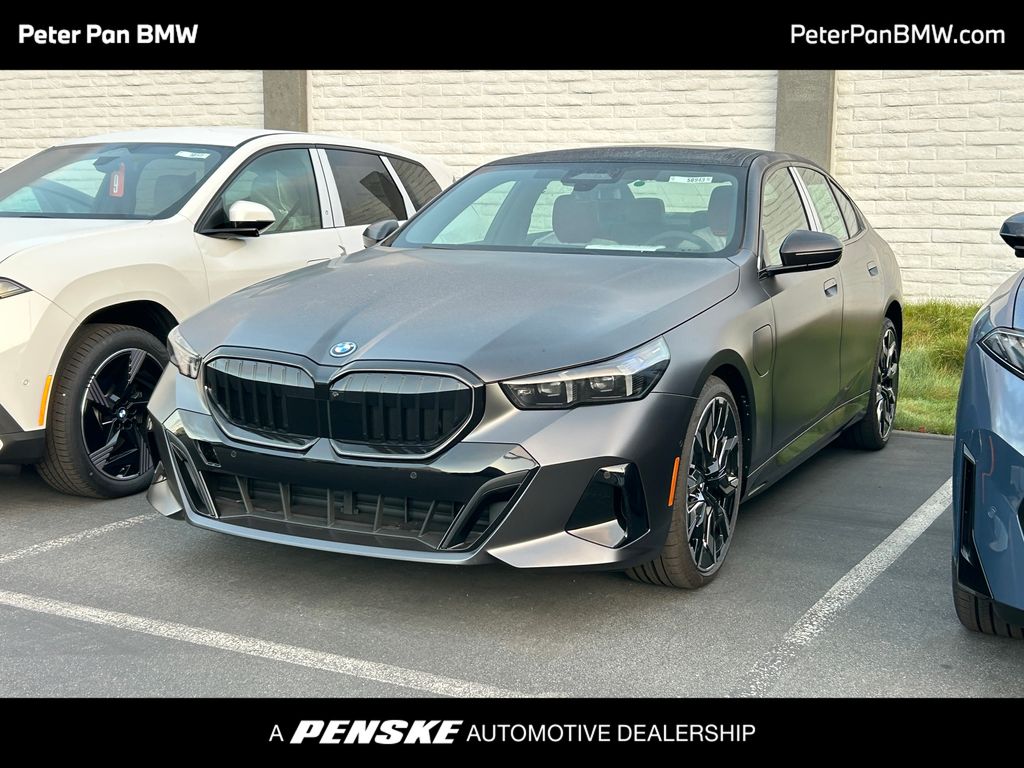 Thumbnail: 2027 BMW 5 Series - 1