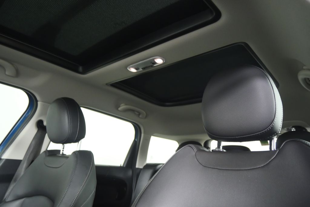 Thumbnail: 2019 MINI Cooper Countryman - 10