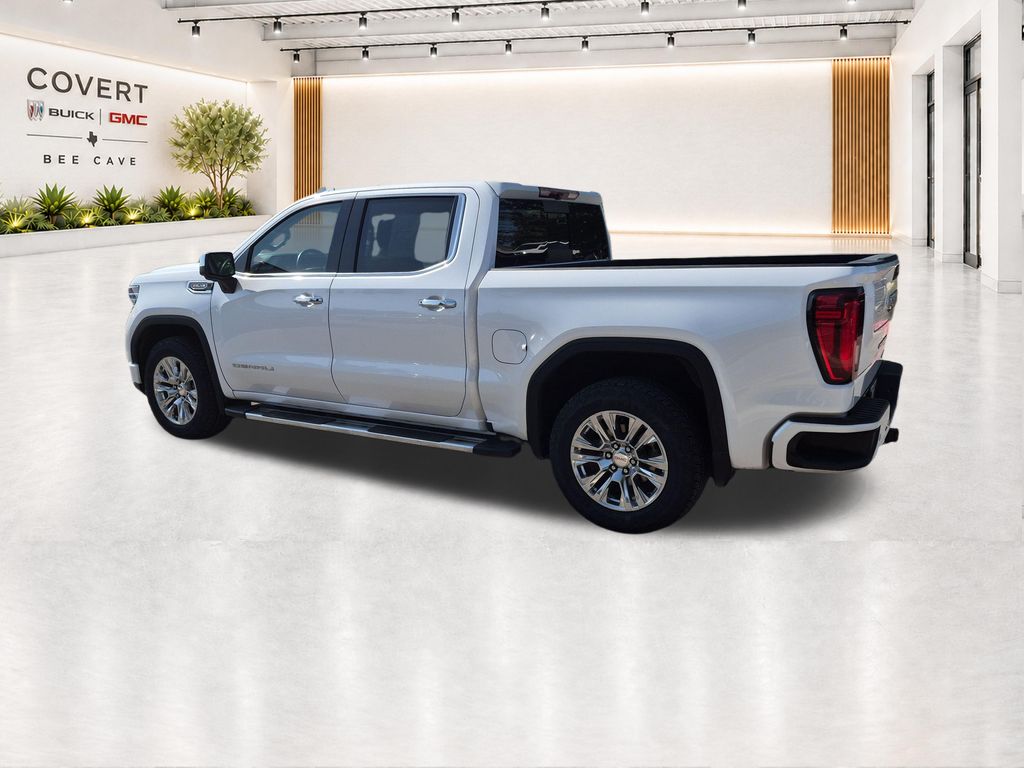 Used 2023 White GMC Denali image 10