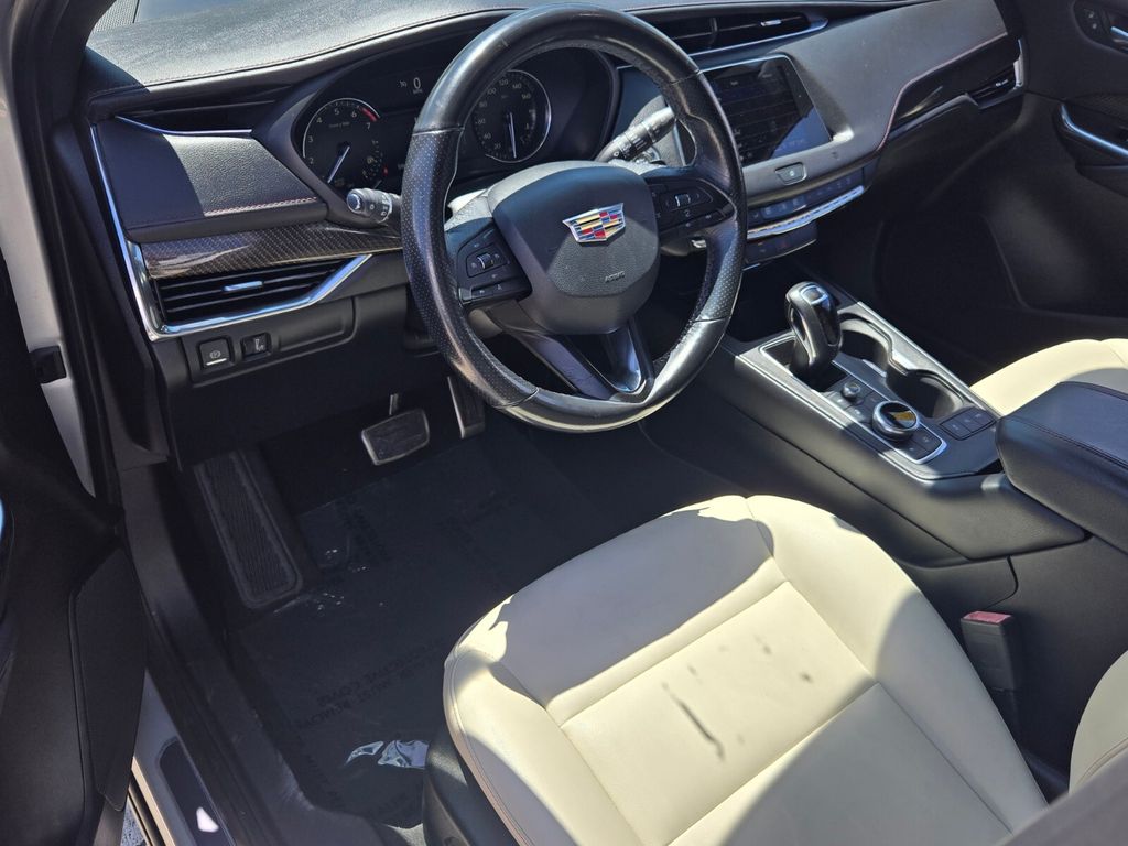 2019 Cadillac XT4 - $18,900