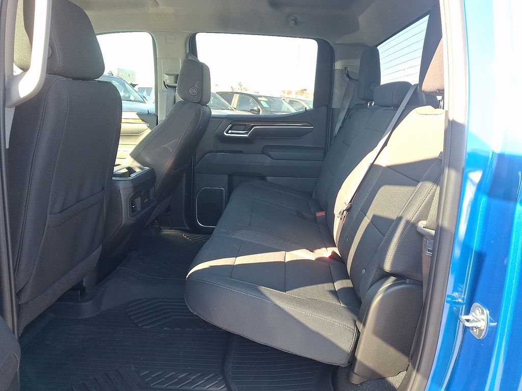 Thumbnail: 2025 Chevrolet Silverado 1500 - 10