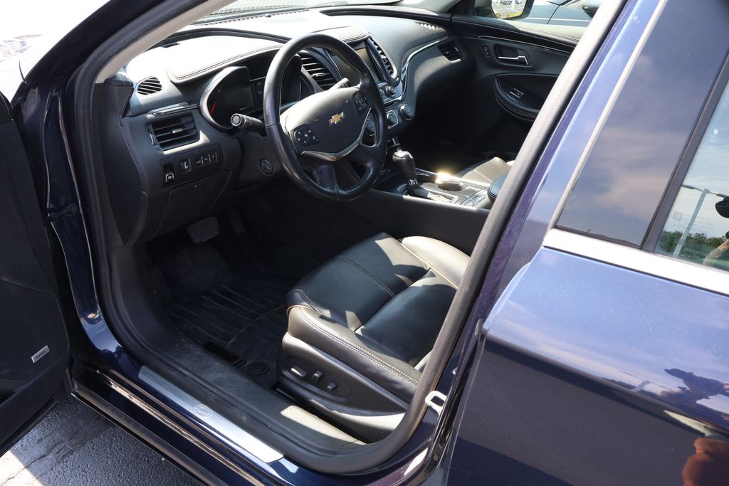 Thumbnail: 2016 Chevrolet Impala - 9