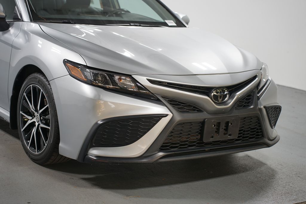 Thumbnail: 2023 Toyota Camry - 4