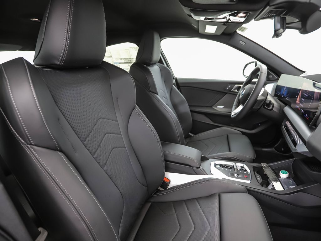 Thumbnail: 2026 BMW 2 Series - 31