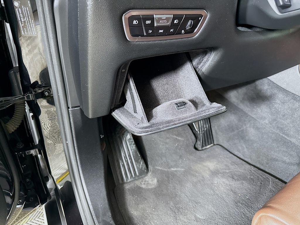 Thumbnail: 2020 BMW X5 - 10