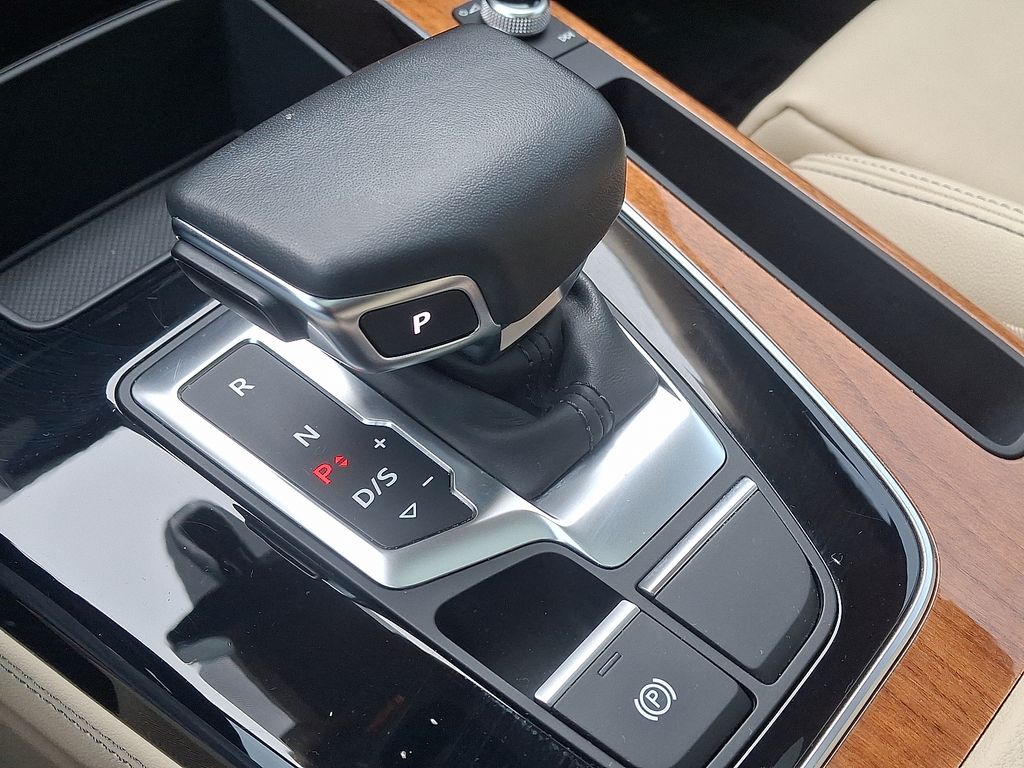 Thumbnail: 2023 Audi Q5 - 15