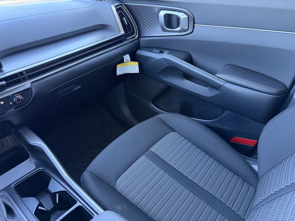 new 2026 Kia Sorento car, priced at $31,354