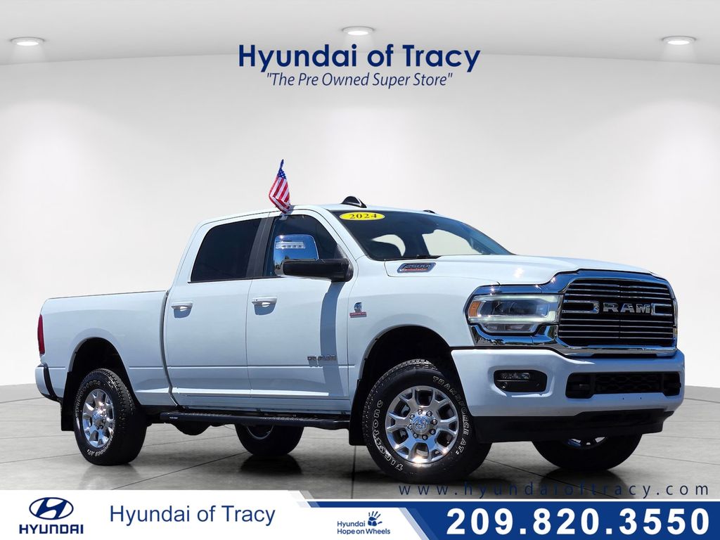 Bright White Clearcoat 2024 RAM 2500 Pickup Truck Four-Wheel Drive 6-Speed Automatic